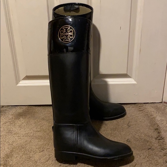 tory burch waterproof boots